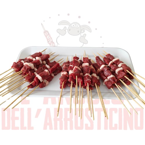 15 Arrosticini fatti a mano di carne e 10  fatti a mano di fegato e cipolla